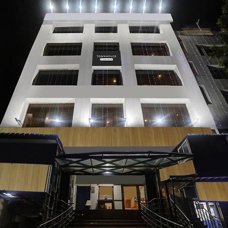 Townhouse Eluru Exterior foto