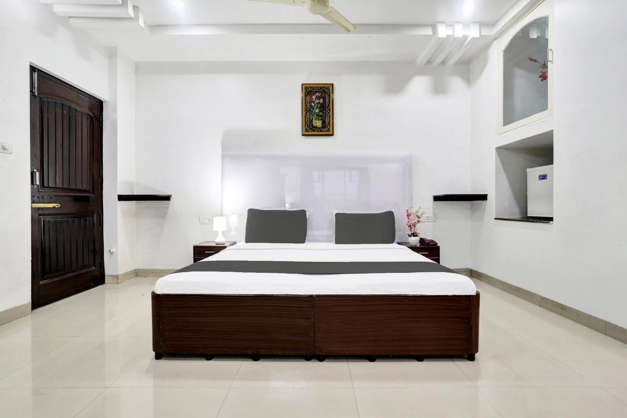 Townhouse Eluru Exterior foto